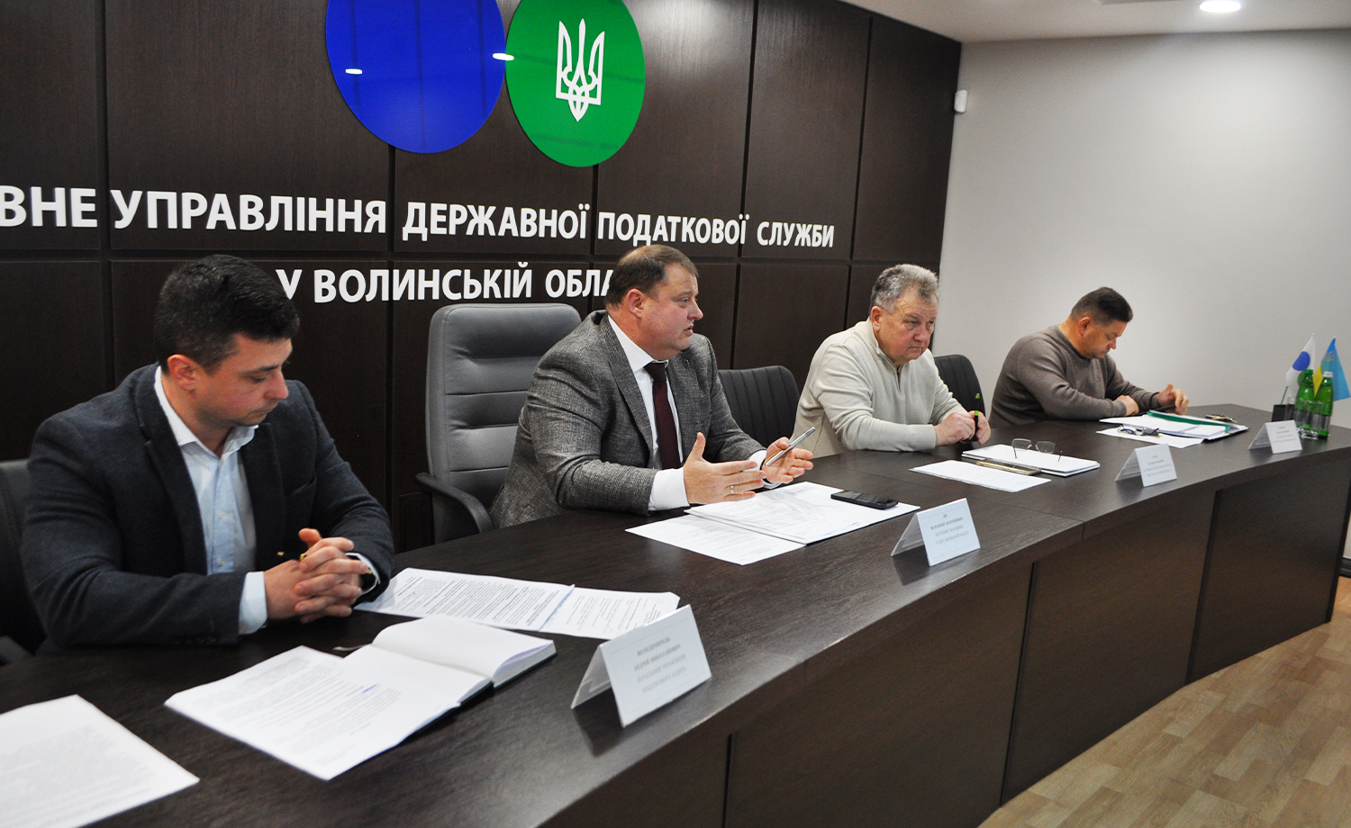 Понад 400 платників податків Волині скористалися послугами податкових консультантів у Луцьку. Фото № 1/0