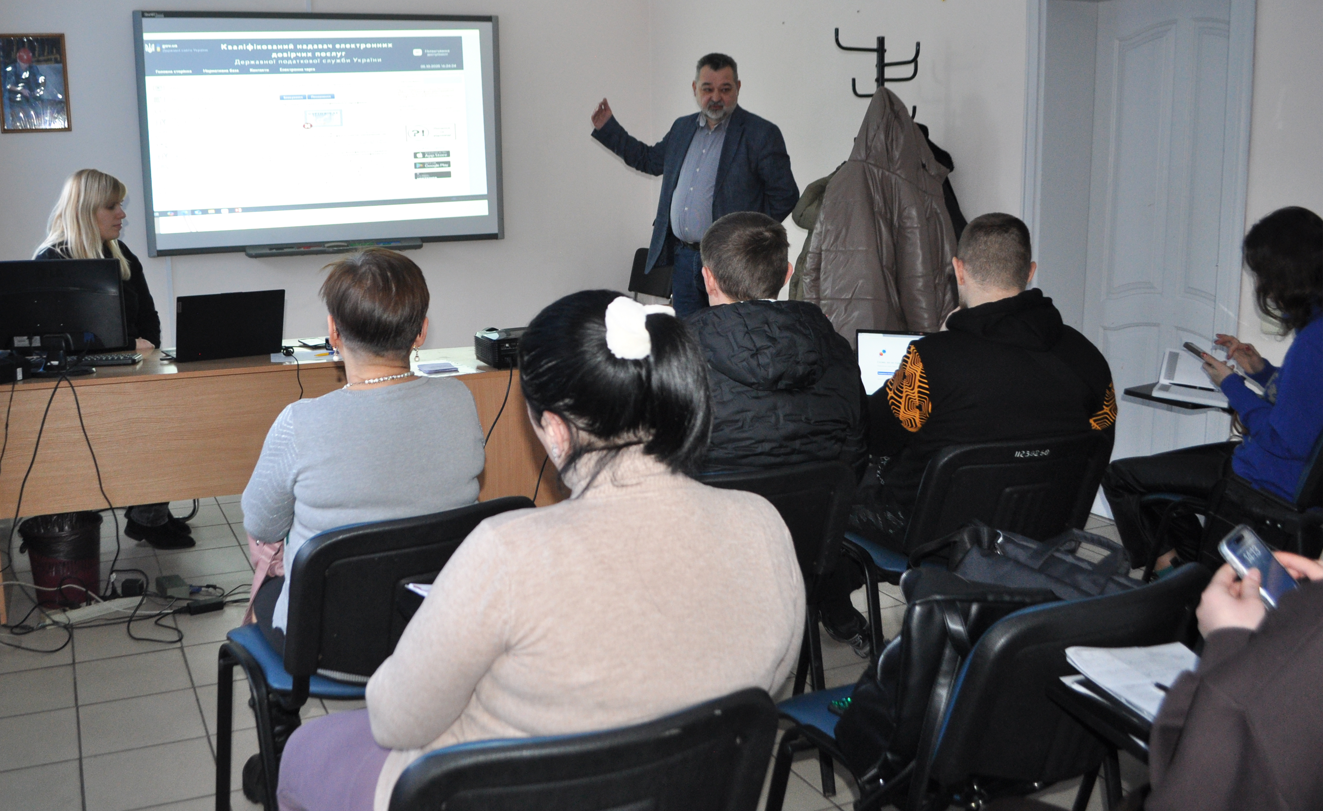 Річне звітування неприбуткових організацій: волинські податківці відповіли на актуальні питання лідерів ветеранських громадських організацій. Фото № 3/2