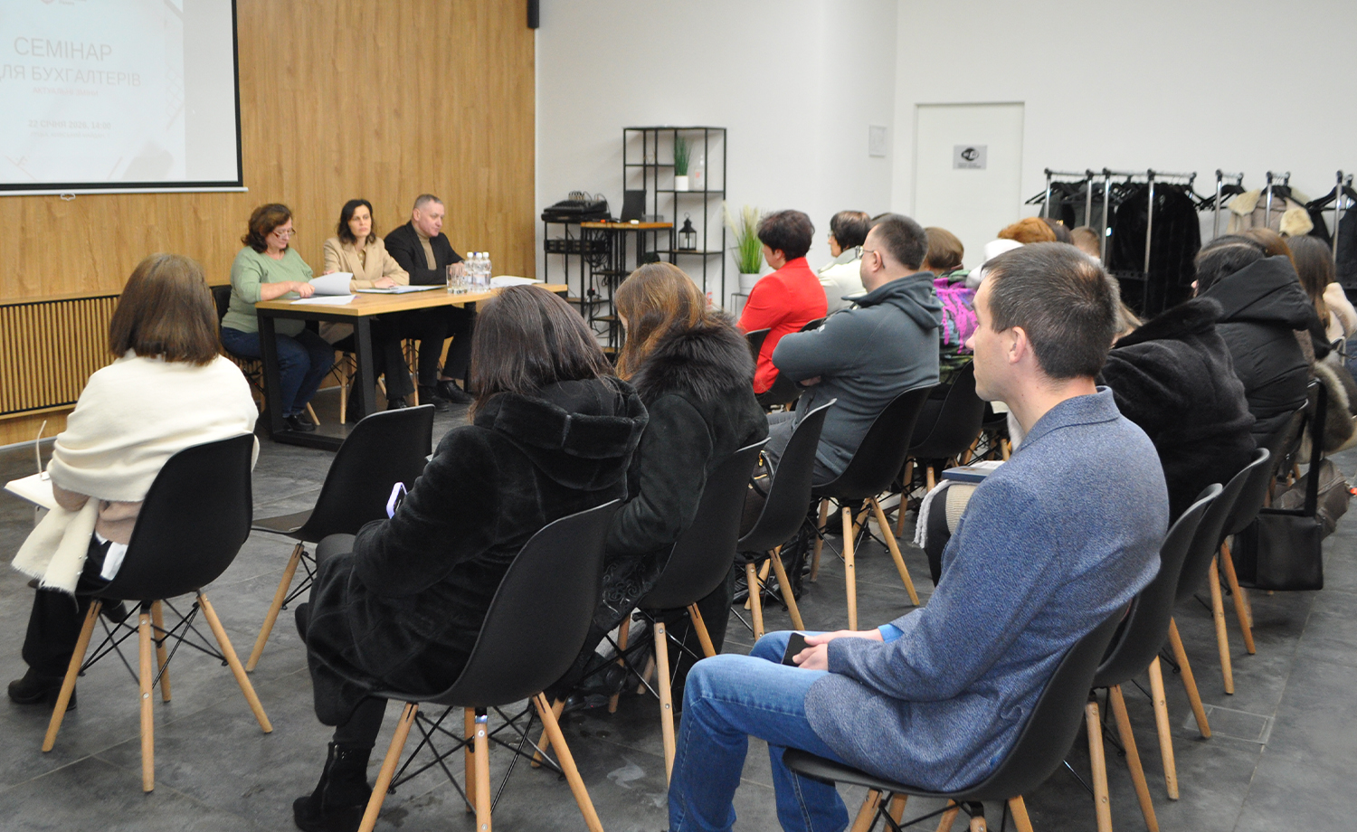 Комунікаційна податкова платформа: на Волині податківці поінформували про актуальні питання річного звітування та сплати акцизу. Фото № 3/2