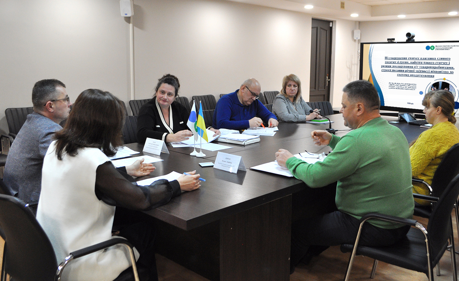 Волинські податківці обговорили з представниками аграрного бізнесу особливості звітування та сплати податків. Фото № 6/5