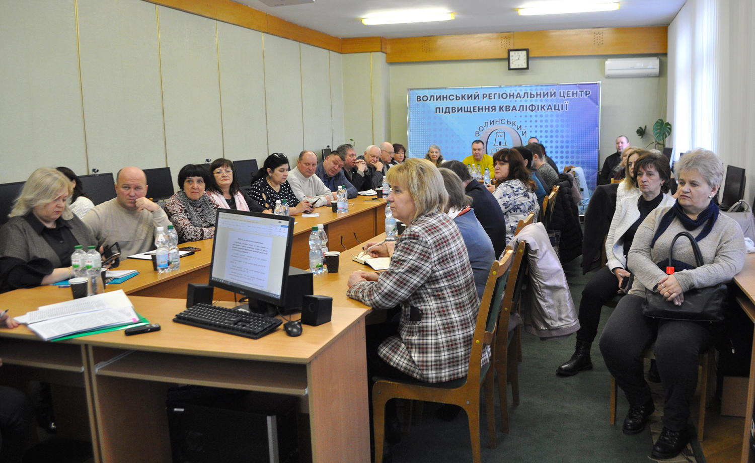 Особливості звітування: на Волині про податкові вимоги до відображення звітних даних розповіли лідерам профспілкового руху. Фото № 2/1