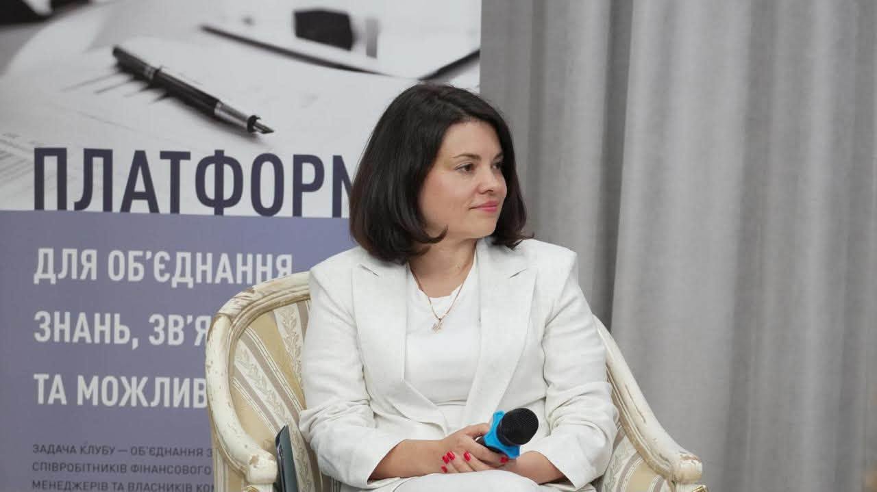 Діалог з бізнесом: очільниця ДПС Леся Карнаух обговорила з підприємцями SAF-T UA, ризик-орієнтований підхід до перевірок та удосконалення СМКОР. Фото № 11/10