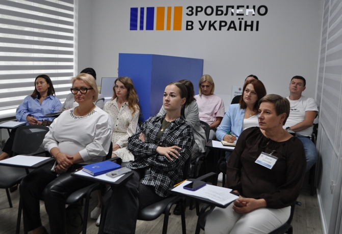 Офіс податкових консультантів: грантоотримувачі можуть розраховувати на практичну допомогу та рекомендації для втілення бізнес-ініціатив . Фото № 4/3